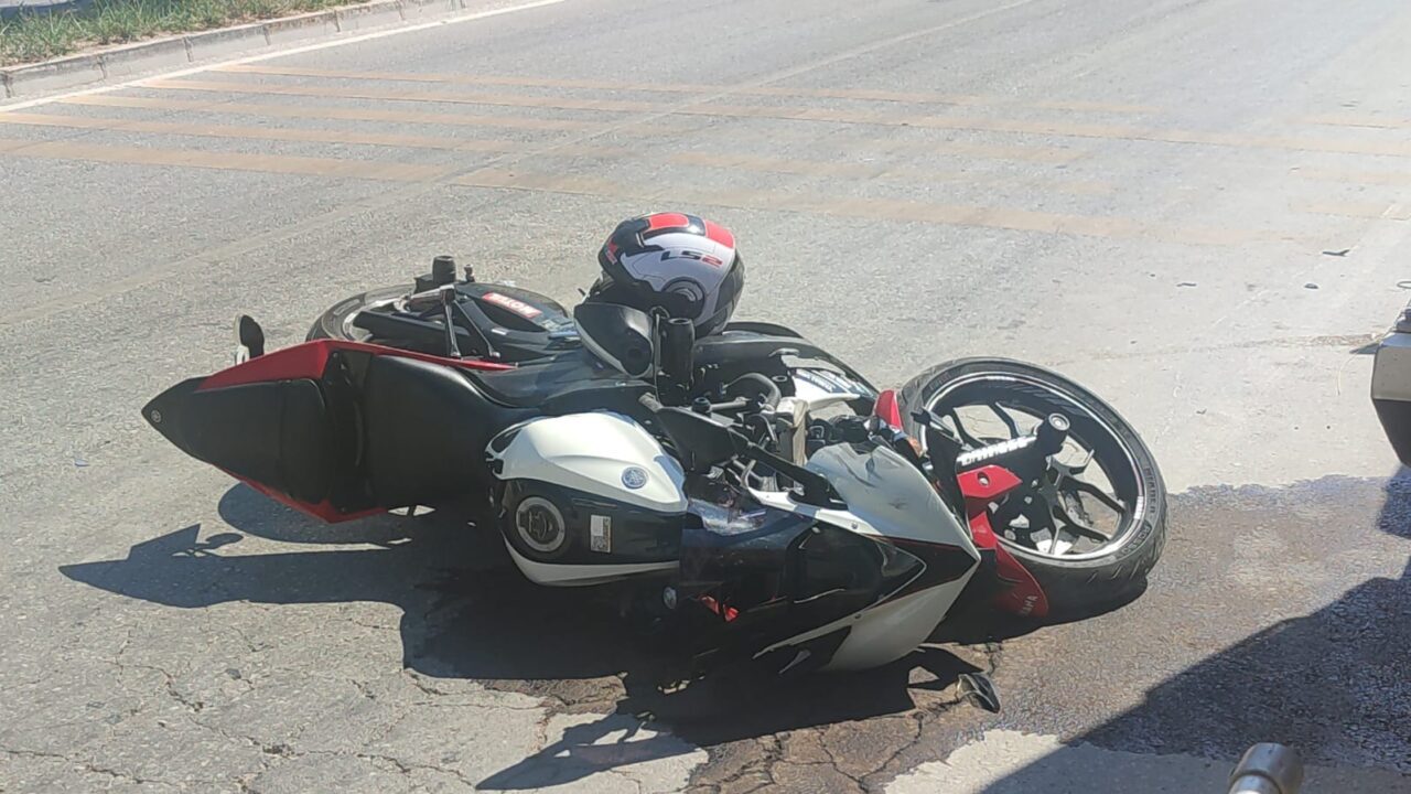 İZMİR (AA) – İzmir'in Ödemiş ilçesinde otomobille motosikletin çarpışması sonucu