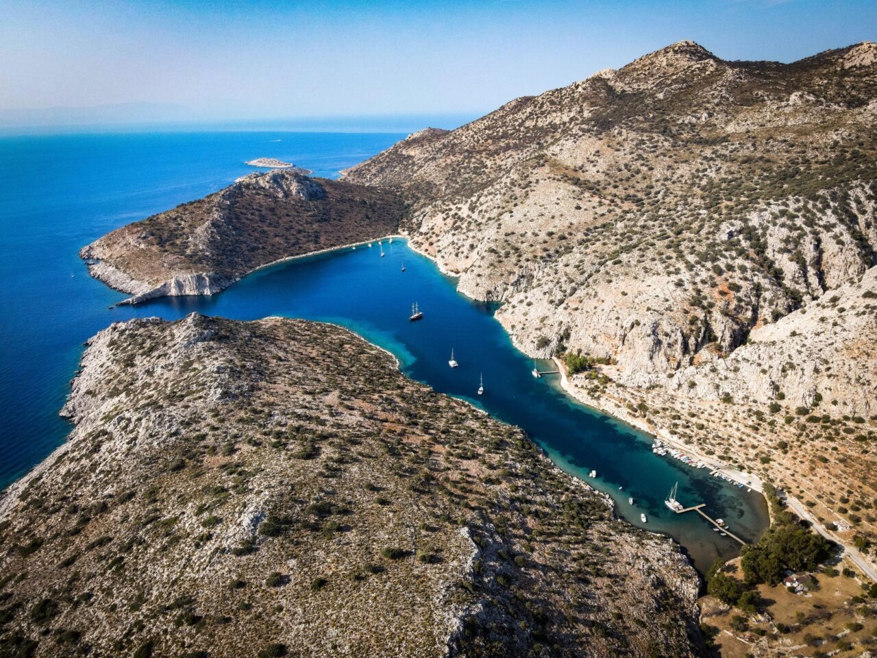 - Muğla'nın Marmaris ilçesindeki Phoenix Antik Kenti kazılarında 23 yazıt