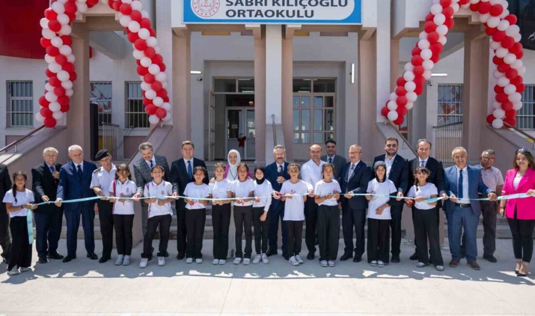 Eskişehir’de Sabri Kılıçoğlu Ortaokulu ve Süleyman Şah Anadolu Lisesi’nin açılış