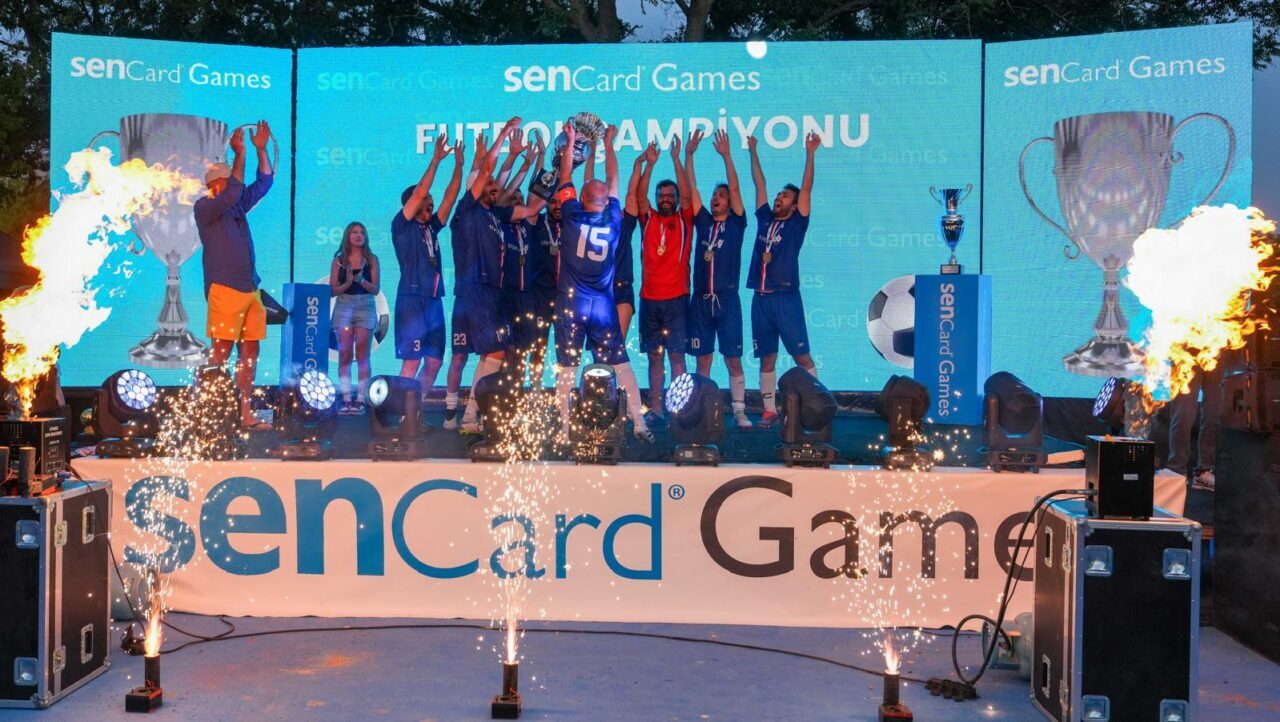 - Bupa Türkiye Yönetim Kurulu Başkanı Gökhan Gürcan:
- "Hem rekabet