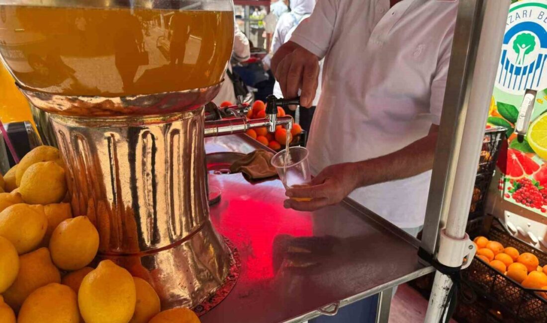 Yaz aylarının gelmesiyle ve turistlerin çoğalmasıyla Eskişehir’e özgü sifon limonataya