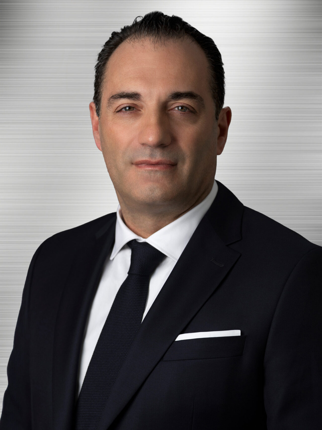 - Stellantis CEO'su Antonio Filosa:
- "Yeni ekibimiz insan odaklı bir