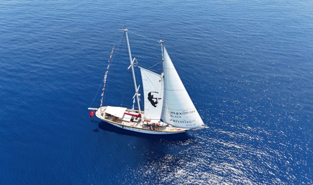 MUĞLA (AA) – Cumhuriyet'in ilk yelkenli okul gemisi STS Bodrum,