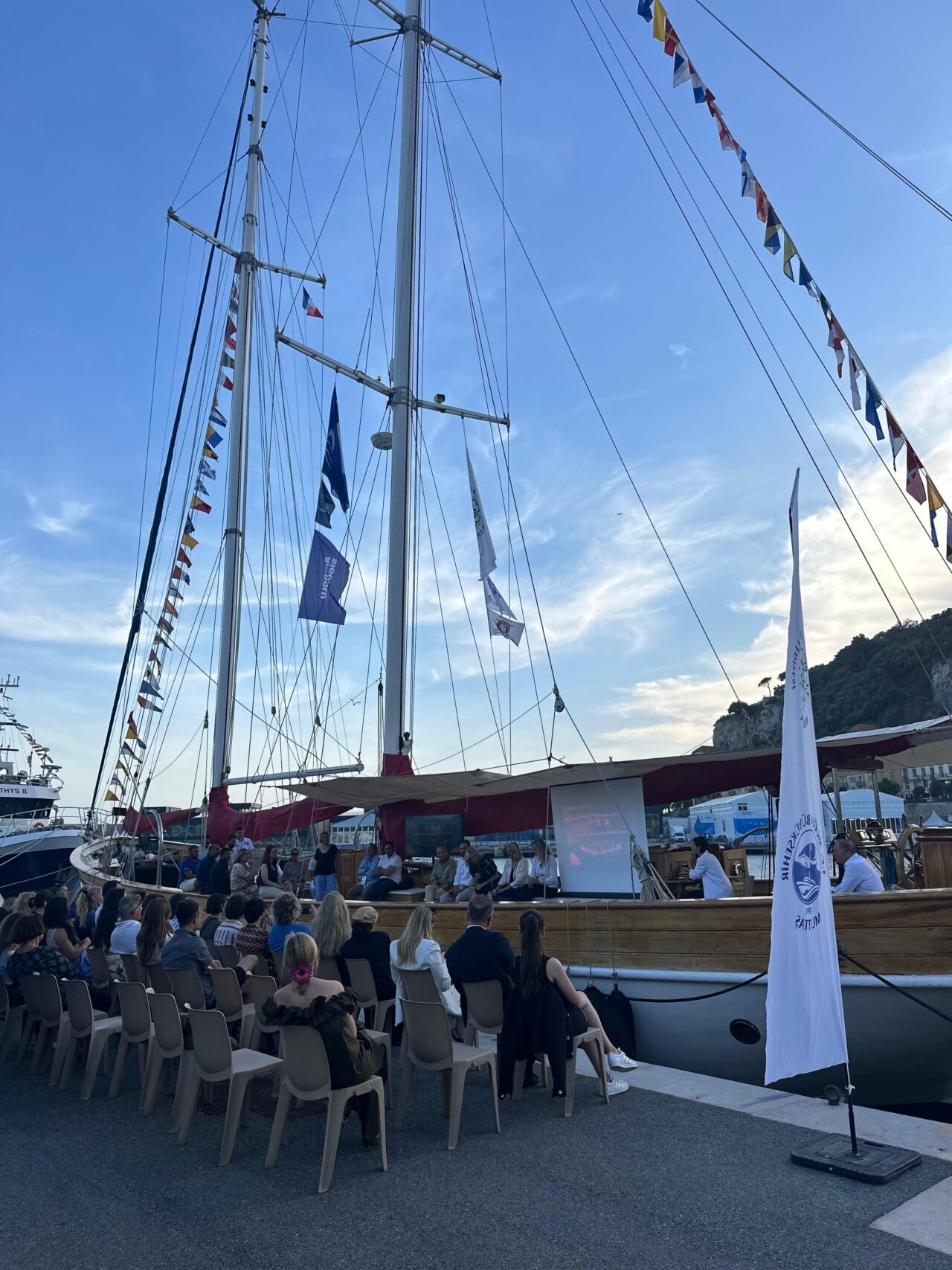 MUĞLA (AA) – Cumhuriyet'in ilk okul gemisi STS Bodrum, Birleşmiş