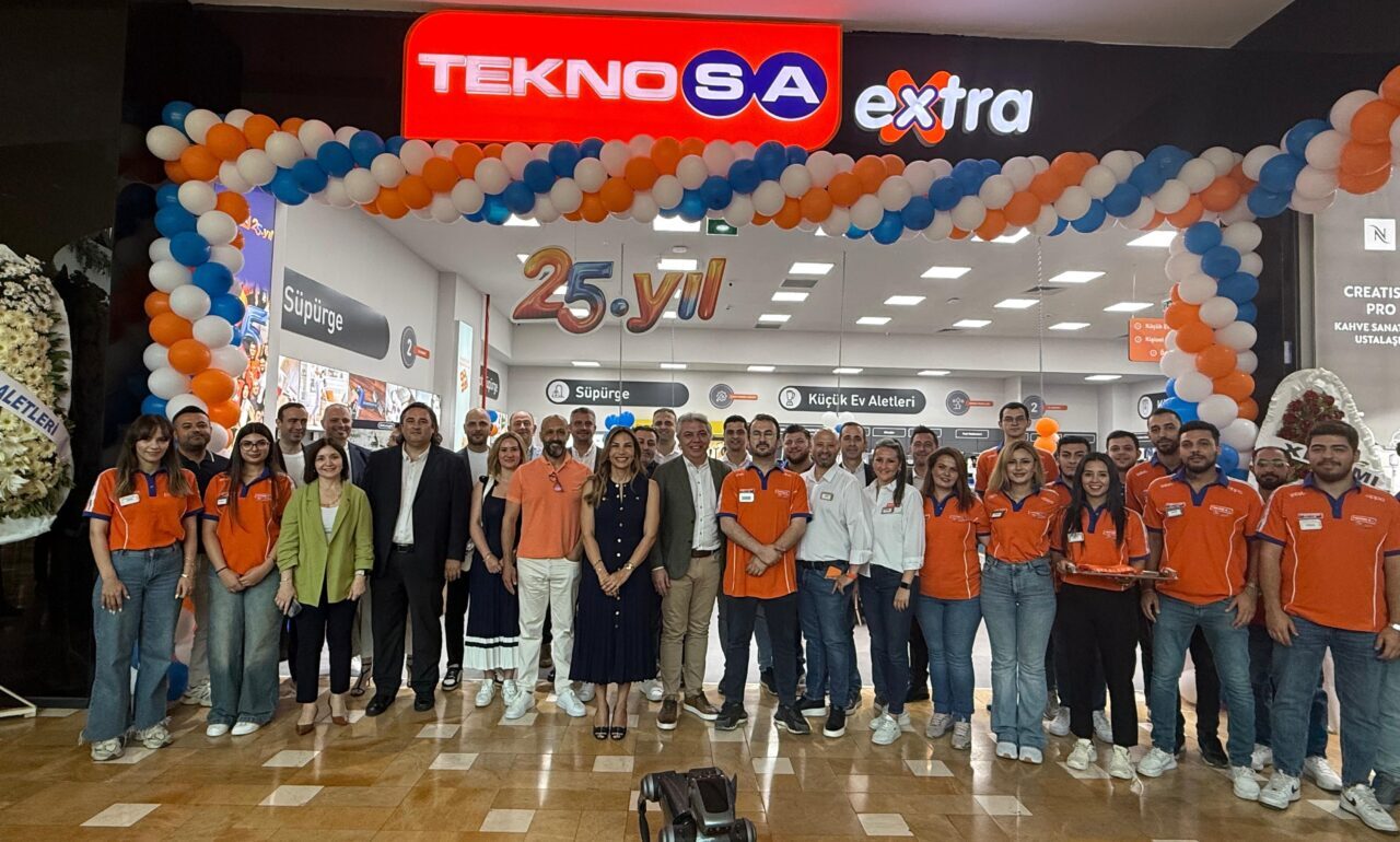 İSTANBUL (AA) – Teknosa, dijital konseptle tasarladığı İzmir Optimum AVM'deki