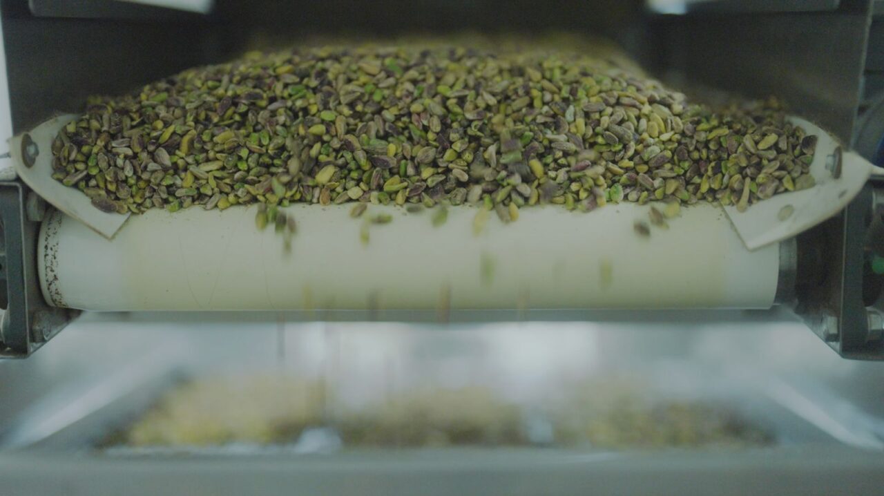 - Tiryaki Agro, Gaziantep'teki yeni yatırımıyla katma değerli fıstık ürünlerine