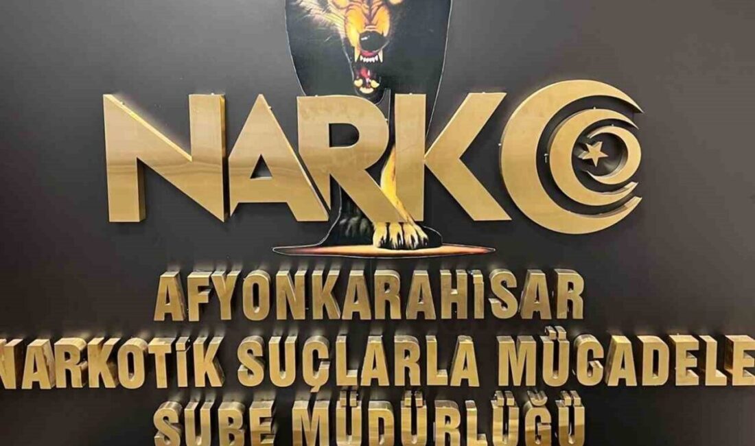 Afyonkarahisar’da torbacı diye adlandırılan uyuşturucu satıcılarına yönelik operasyonunda gözaltına alınan