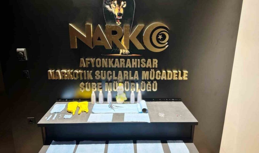 Uyuşturucu operasyonunda yakalanan 2 kişi tutuklandı Afyonkarahisar’da polis tarafından gerçekleştirilen uyuşturucu operasyonunda gözaltına alınan iki kişi