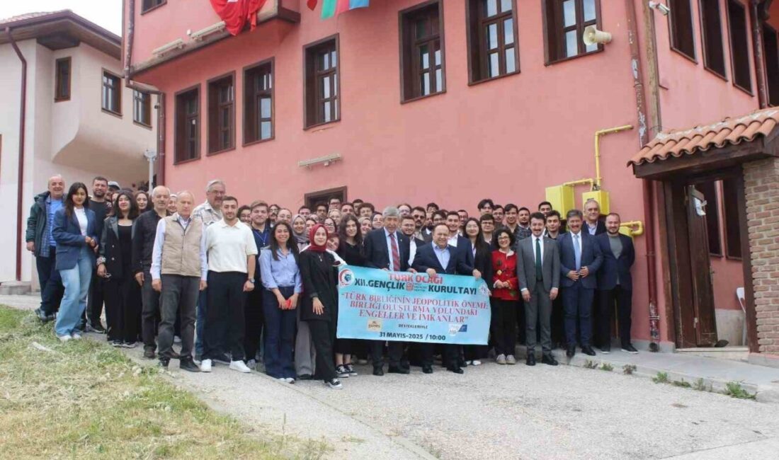 Türk Ocakları Eskişehir Şubesi tarafından Millî Mefkûre Mektebi çatısı altında