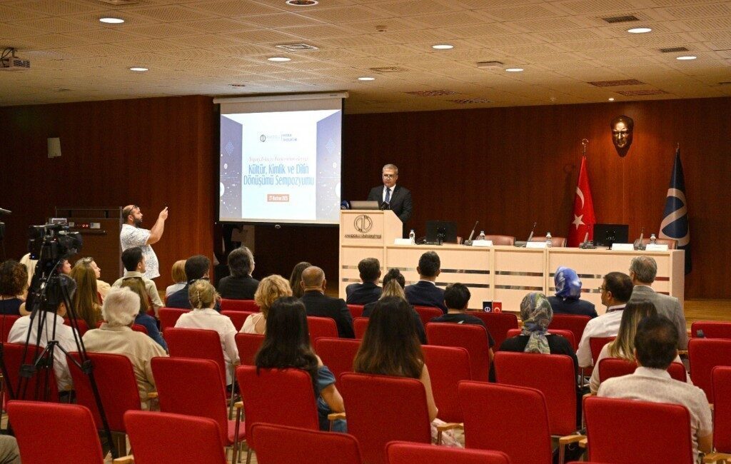 Anadolu Üniversitesi Rektörlüğü Türk Dili Bölümü tarafından Türk Dil Kurumu,