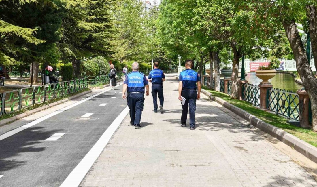 Tepebaşı Belediyesi Zabıta Müdürlüğü ekipleri, “Tertemiz Eskişehir” kampanyası kapsamında ilçe