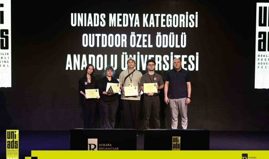 Ankara’da düzenlenen “UNIADS: Üniversiteler Arası Reklamcılık Festivali 2025” yarışmasında, Anadolu