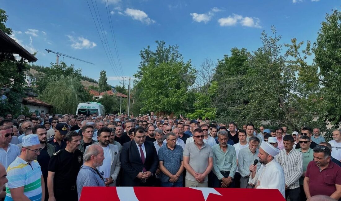 Balıkesir İl Emniyet Müdürlüğü Asayiş Şube Müdürlüğünde görevli iken geçirdiği