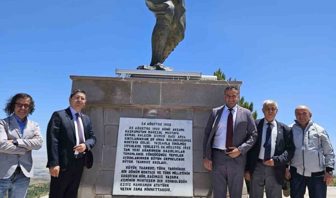 Anadolu Basın Birliği Genel Başkanı Mehmet Bora Zor ve beraberindeki