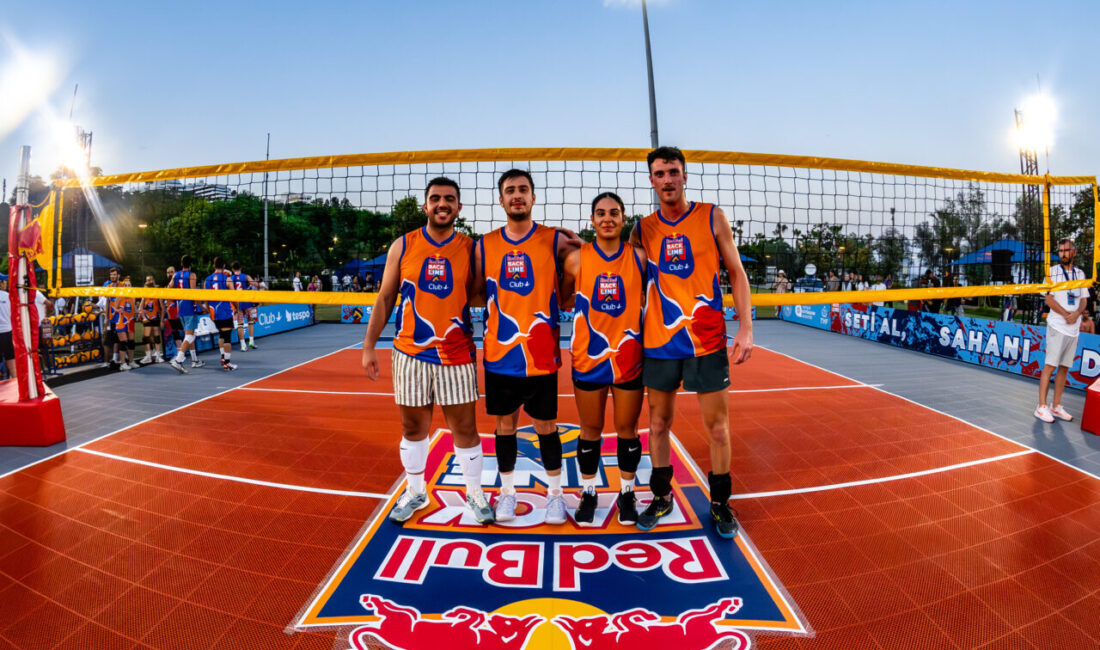 İSTANBUL (AA) – Beymen Club işbirliğiyle gerçekleştirilen Red Bull Back