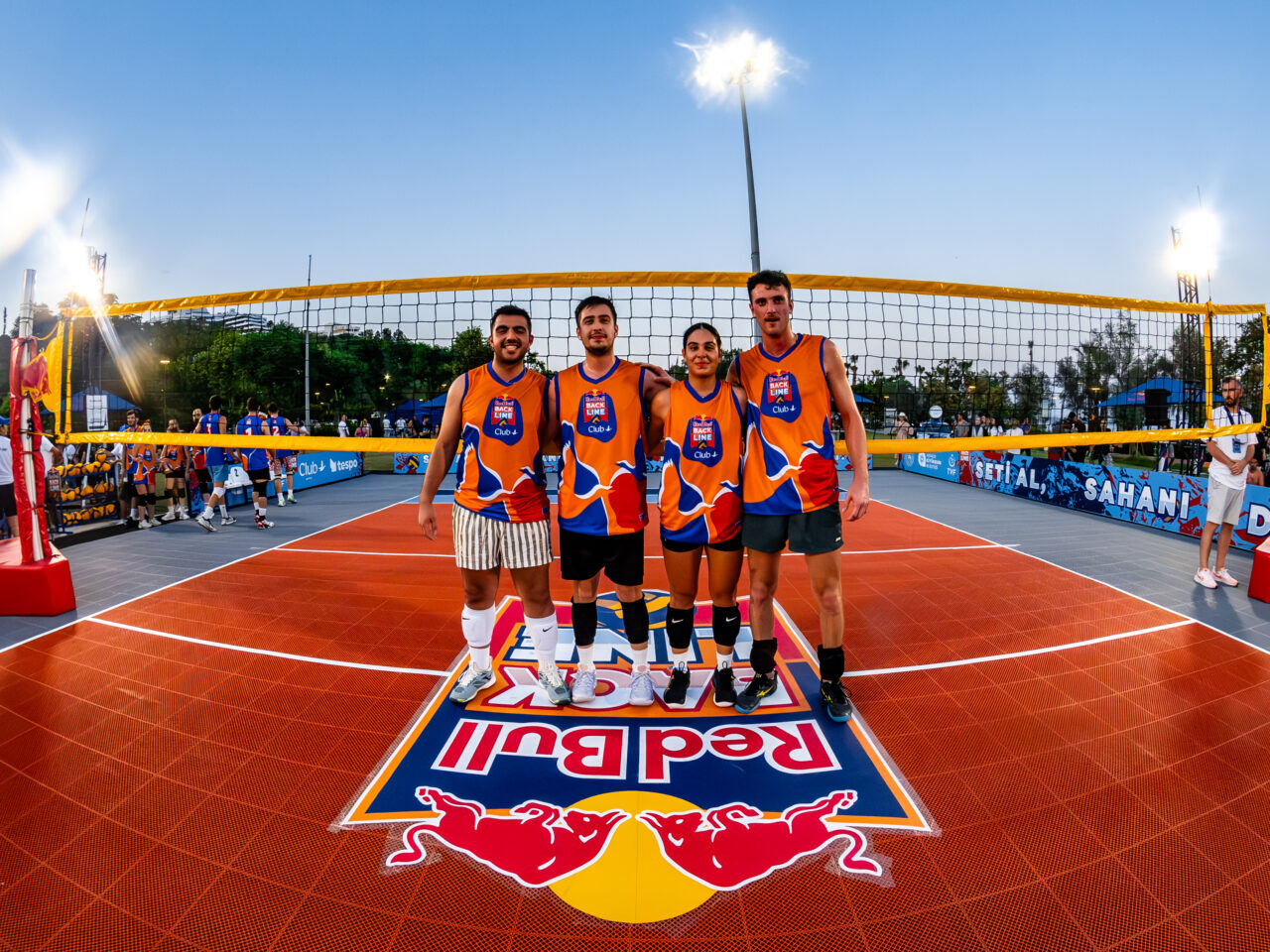 İSTANBUL (AA) – Beymen Club işbirliğiyle gerçekleştirilen Red Bull Back
