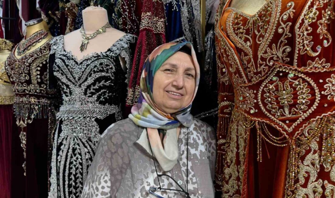 Eskişehir’de özellikle düğünlerde tercih edilen bindallı isimli yöresel kıyafetin satışını