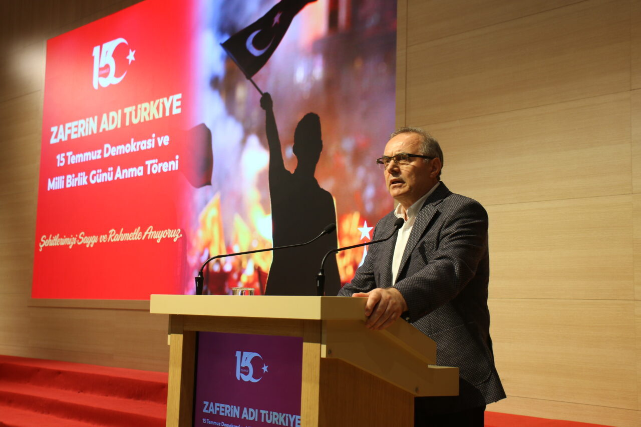 - Biruni Üniversitesi Eğitim Fakültesi Dekanı Prof. Dr. Adnan Ömerustaoğlu:
-