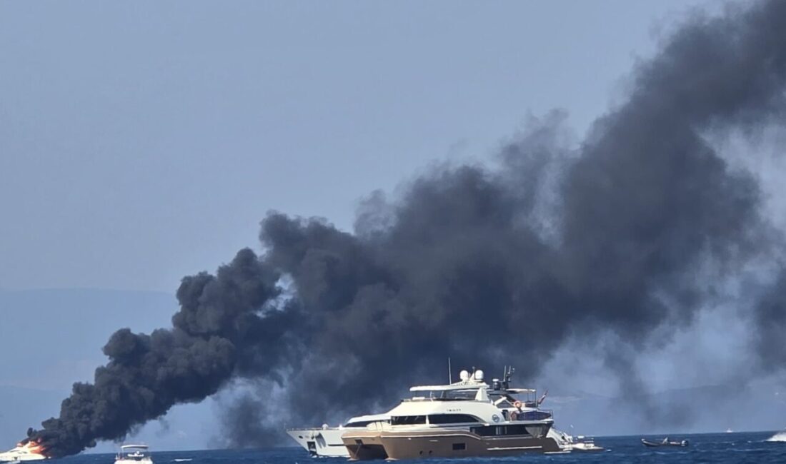 MUĞLA (AA) – Muğla'nın Bodrum ilçesi açıklarında yangın çıkan motoryat