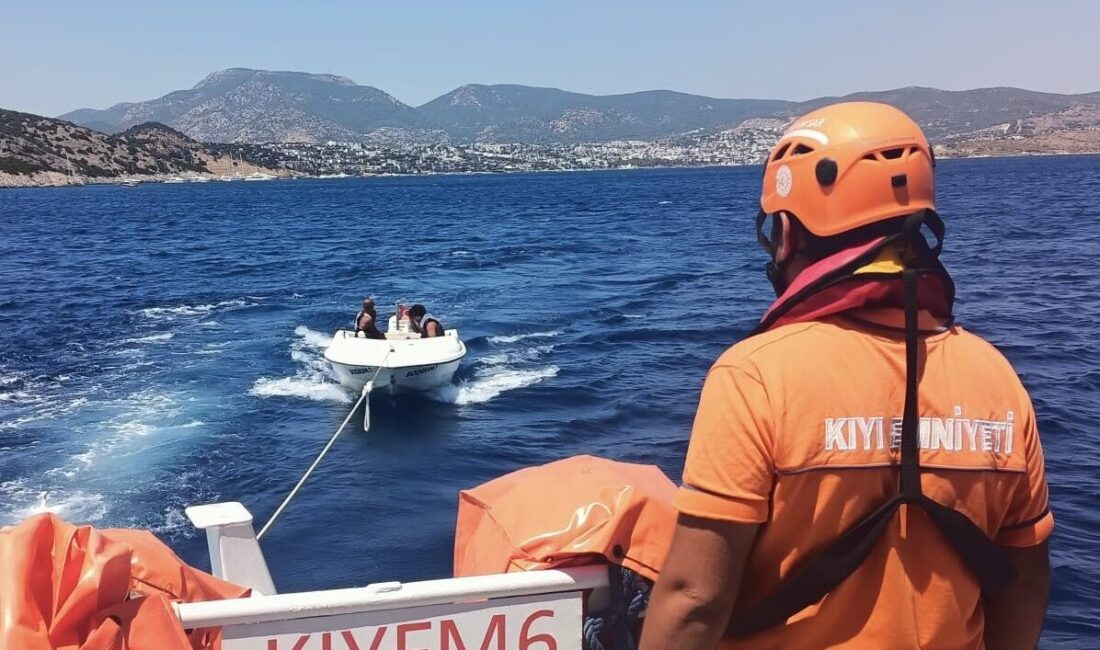 MUĞLA (AA) – Muğla'nın Bodrum ilçesi açıklarında sürüklenen 2 teknedeki