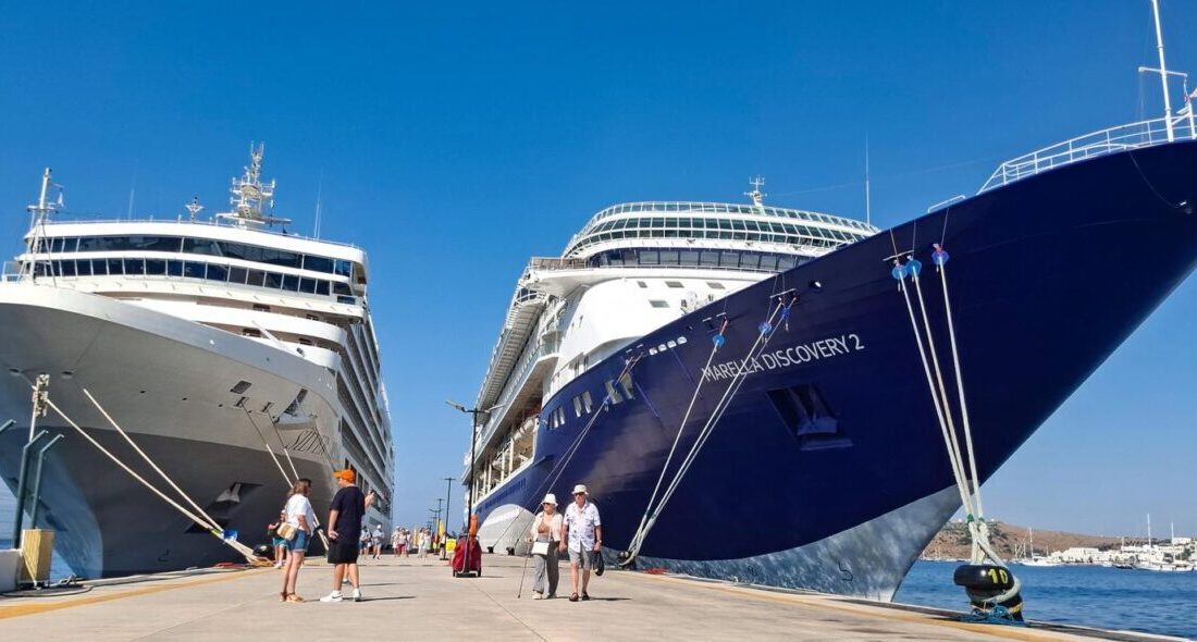 MUĞLA (AA) – Muğla'nın Bodrum ilçesine, "Marella Discovery 2" ve
