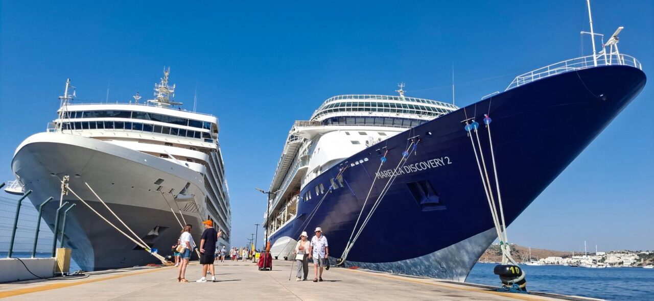 MUĞLA (AA) – Muğla'nın Bodrum ilçesine, "Marella Discovery 2" ve