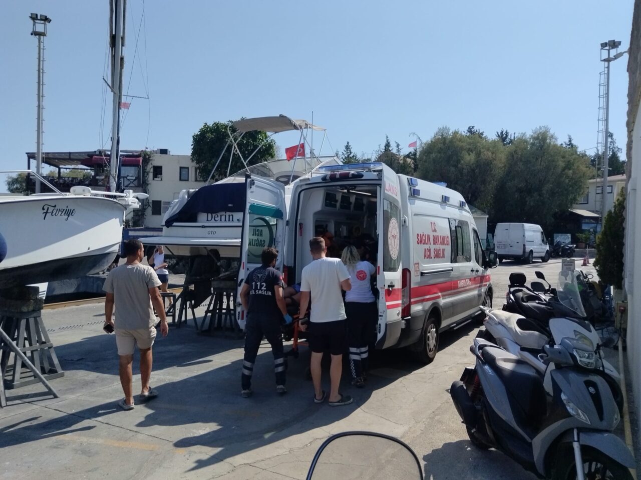 MUĞLA (AA) – Muğla'nın Bodrum ilçesinde günlük gezi teknesinde düşerek