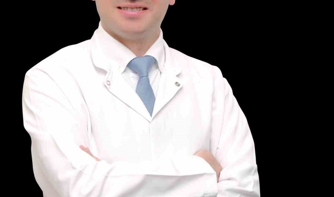Burun estetiğinin kişinin özgüvenini arttırdığına dikkat çeken Plastik, Rekonstrüktif ve