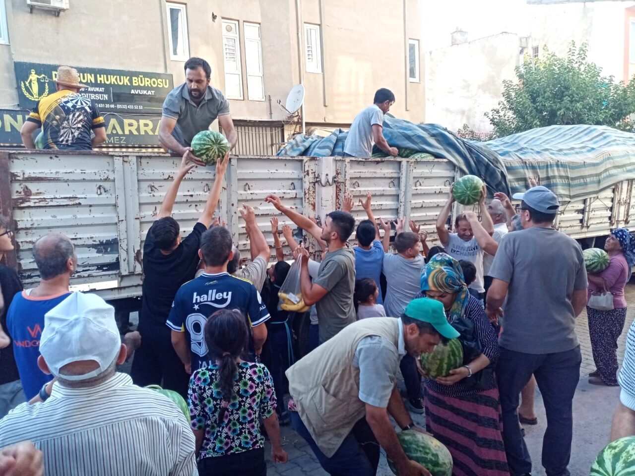 AFYONKARAHİSAR (AA) – Afyonkarahisar’ın Çay ilçesinde hayırsever iş insanı tarafından