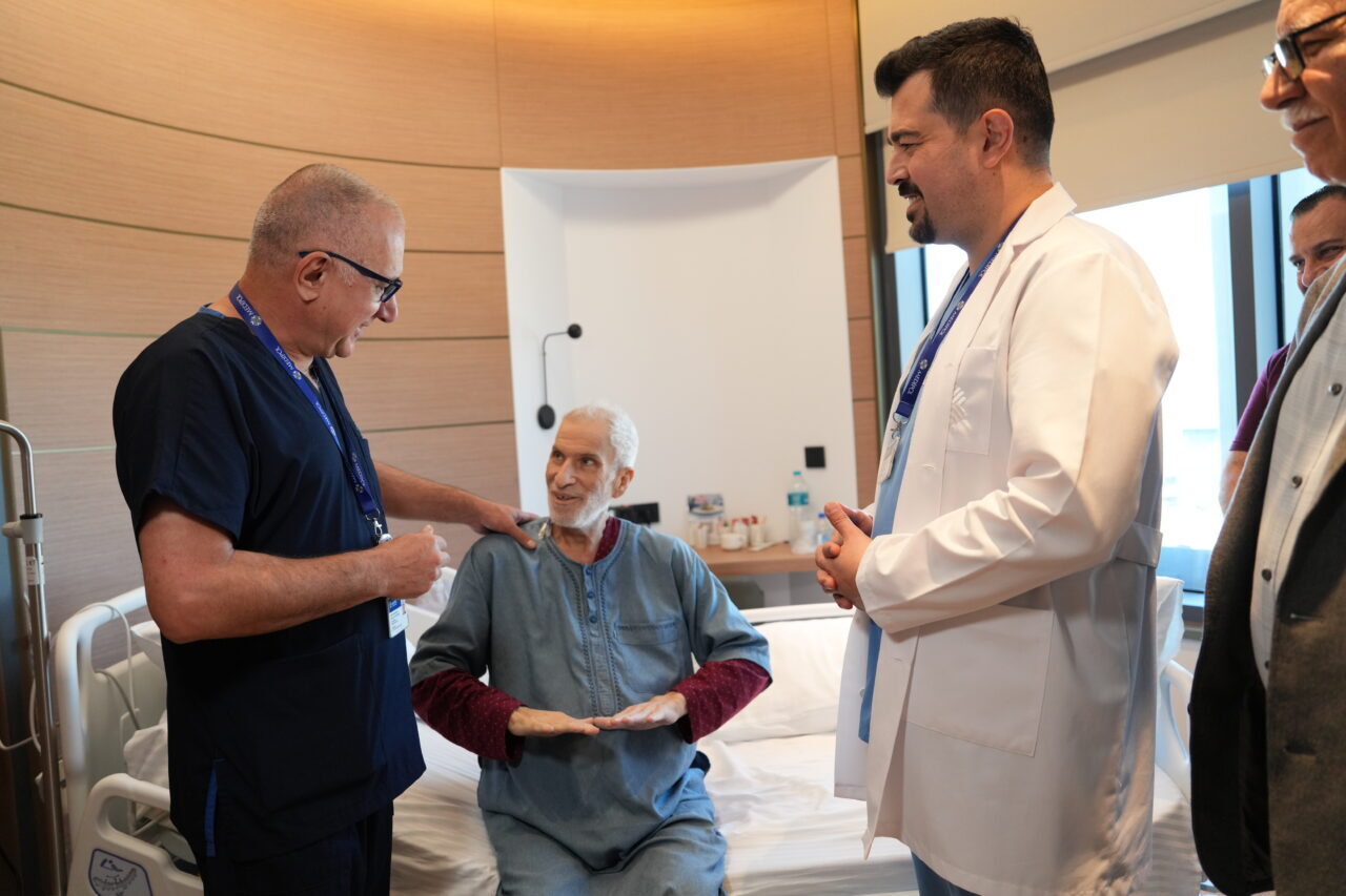 - Medipol Hastanesi Kalp Damar Cerrahisi Uzmanı Prof. Dr. Cengiz