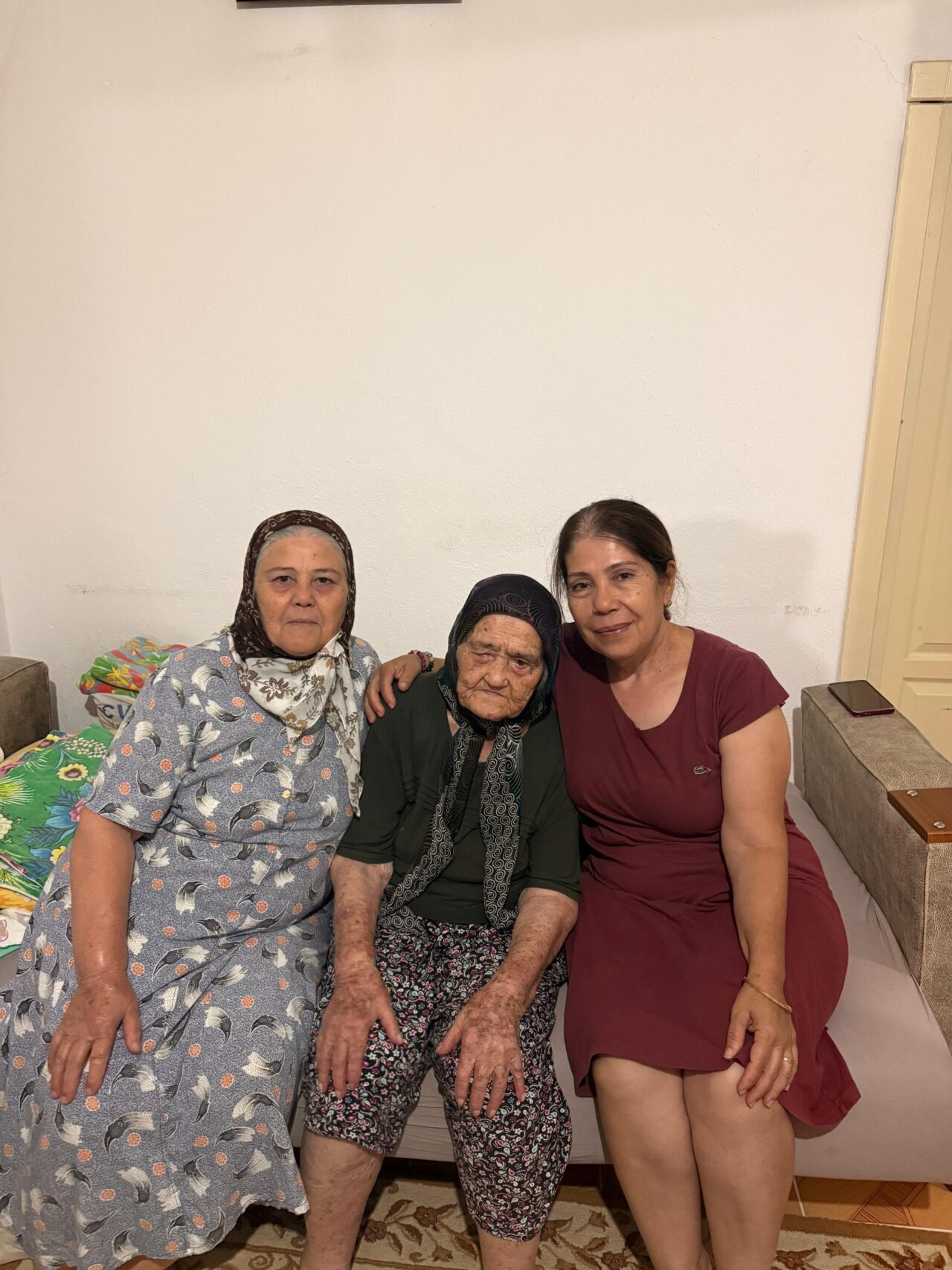 MUĞLA (AA) – Muğla'nın Datça ilçesinde 100 yaşına giren kadının