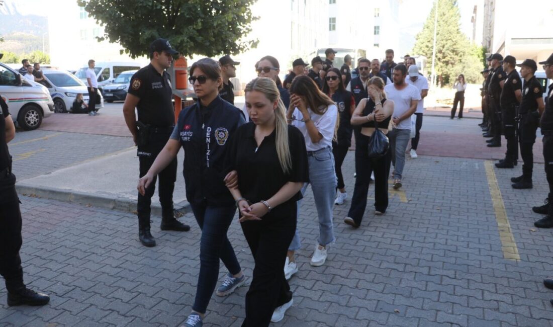 DENİZLİ (AA) – Denizli merkezli 6 ilde, internetteki eskort siteleri