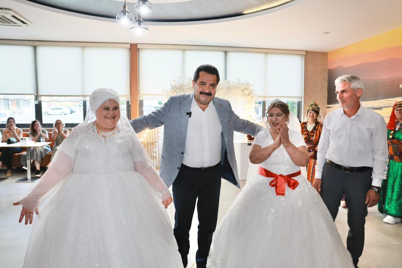 DENİZLİ (AA) – Denizli'nin Pamukkale ilçesinde yaşayan down sendromlu Gülizar