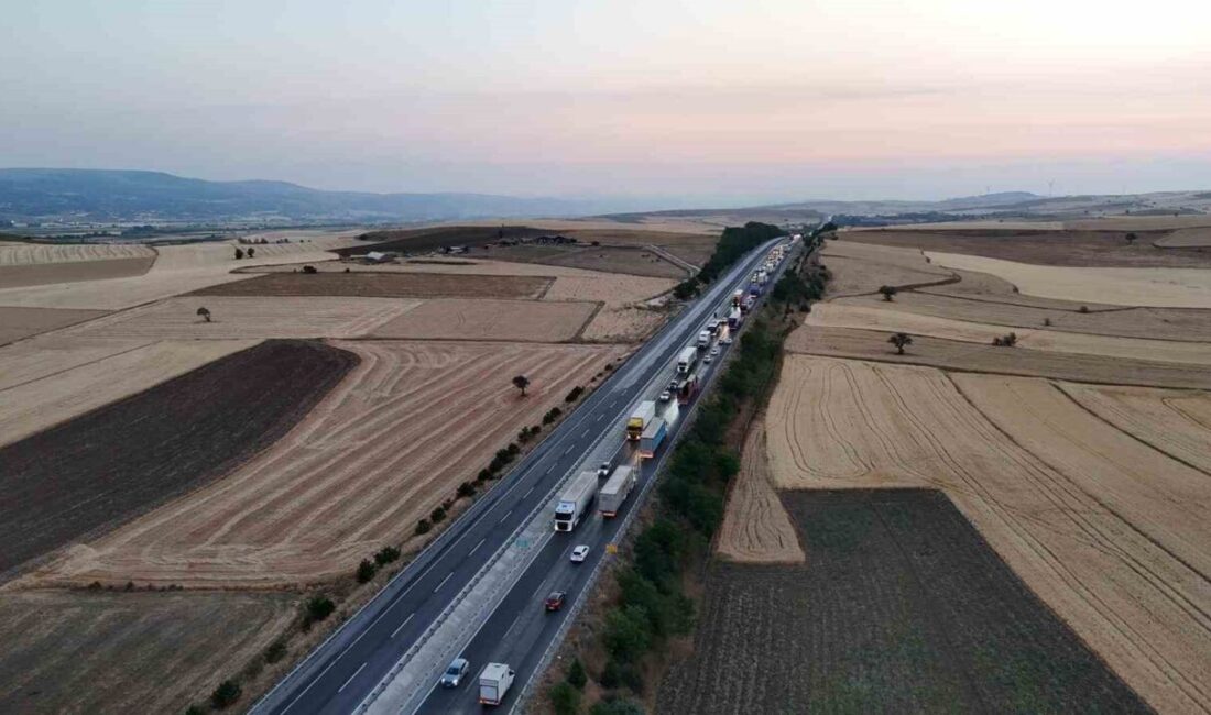Eskişehir-Bozüyük Karayolu’nda trafik yapılan yol çalışmaları nedeniyle durma noktasına geldi.