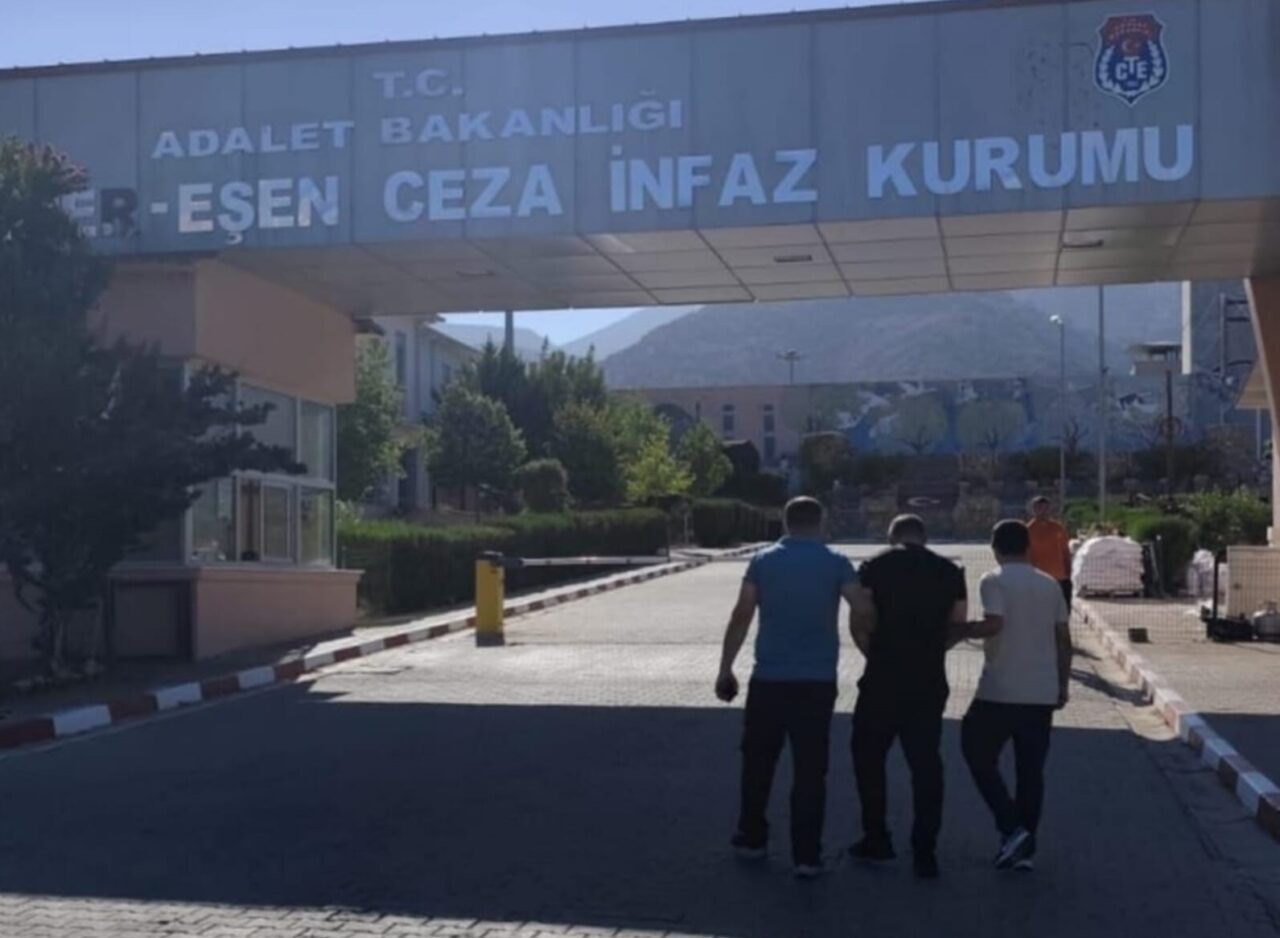 MUĞLA (AA) – Muğla'nın Fethiye ilçesinde, hakkında 49 yıl 6