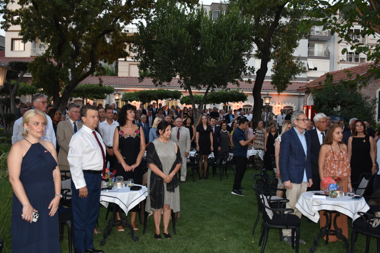 İZMİR (AA) – Fransa Milli Günü, İzmir'de düzenlenen resepsiyonla kutlandı.