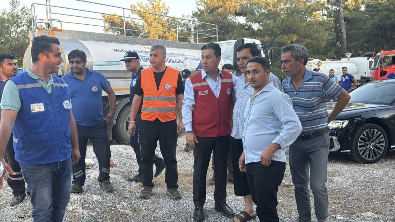 - YANGININ KONTROL ALTINA ALINMASI VE BÜYÜKŞEHİR BELEDİYE BAŞKANININ AÇIKLAMASI