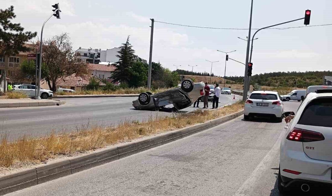 Eskişehir’de iki otomobilin çarpışması sonucu meydana gelen trafik kazasında 3