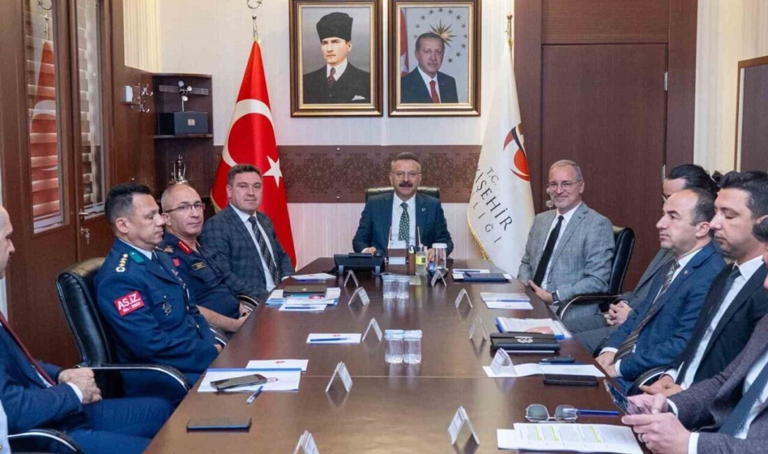 Eskişehir Valisi Hüseyin Aksoy’un başkanlık ettiği ’İl Güvenlik ve Asayiş