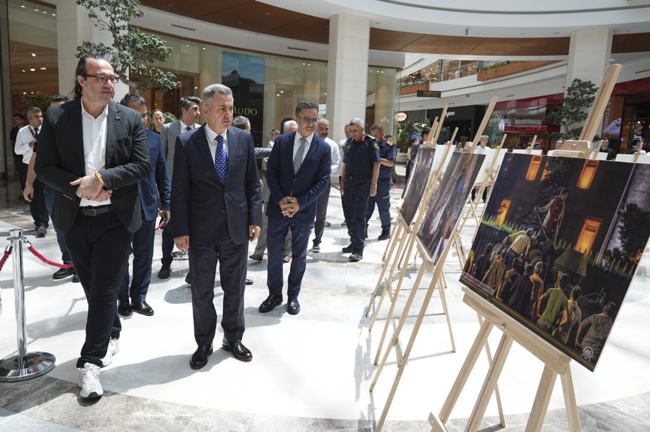 İZMİR (AA) – İzmir Valiliği tarafından 15 Temmuz Demokrasi ve