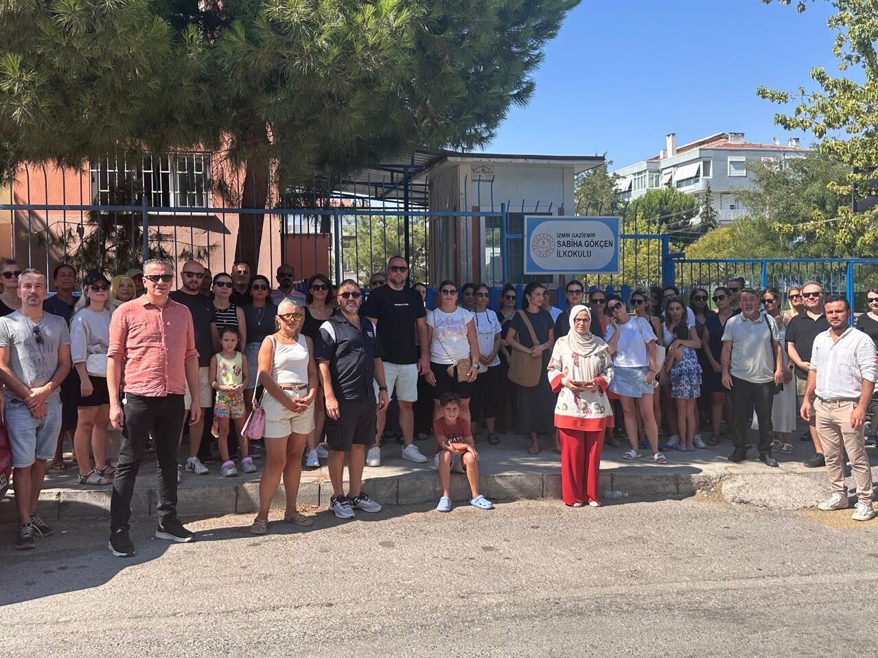 İZMİR (AA) – İzmir'in Gaziemir ilçesinde, tadilata girecek bir ortaokulun