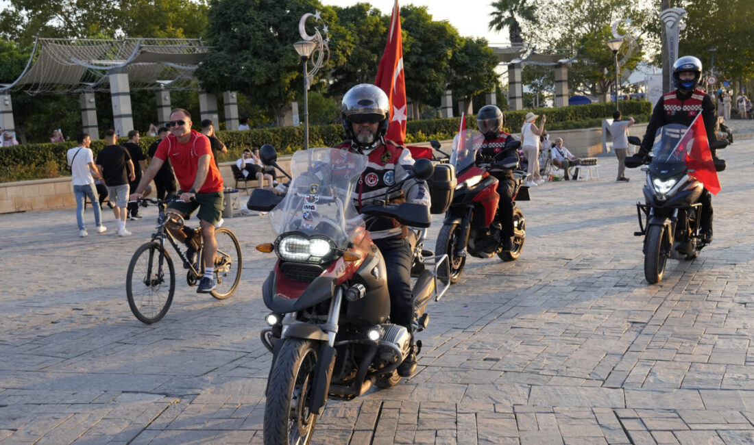 İZMİR (AA) – İzmir'de 15 Temmuz Demokrasi ve Milli Birlik