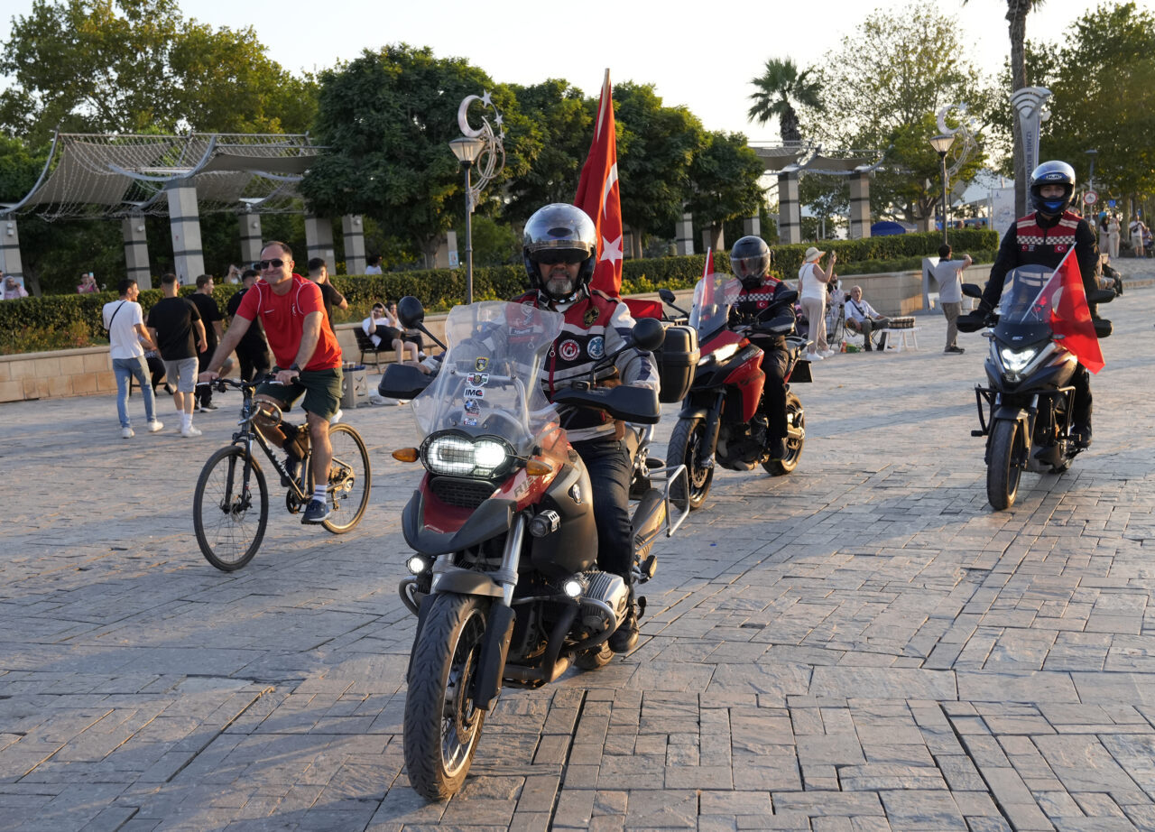 İZMİR (AA) – İzmir'de 15 Temmuz Demokrasi ve Milli Birlik