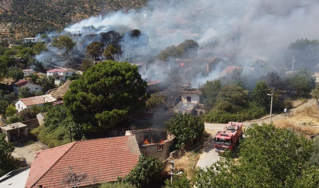 - Mahalle, jandarma ekipleri tarafından güvenlik amacıyla tahliye edildi