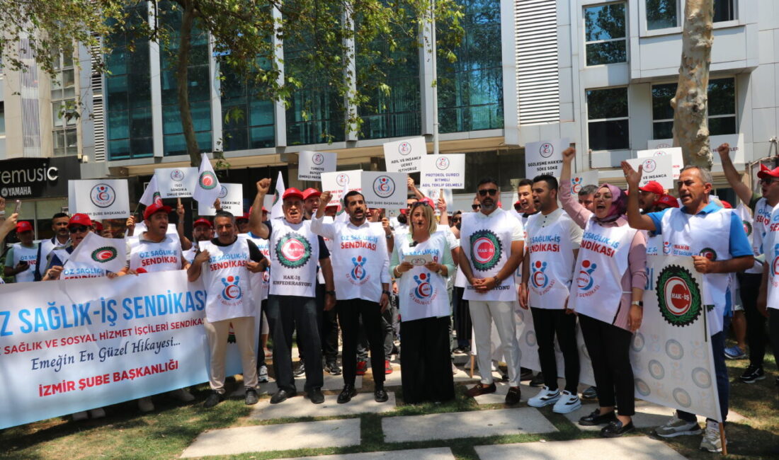 İZMİR (AA) – İzmir'de Öz Sağlık-İş Sendikası üyeleri, 2025 Yılı