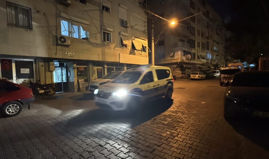 İZMİR (AA) – İzmir'in Bayraklı ilçesinde yalnız yaşayan 73 yaşındaki
