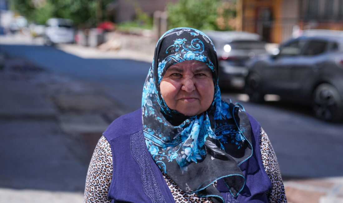 - Bayraklı ilçesine bağlı Gümüşpala Mahallesi sakinleri, altyapı çalışmaları sırasında