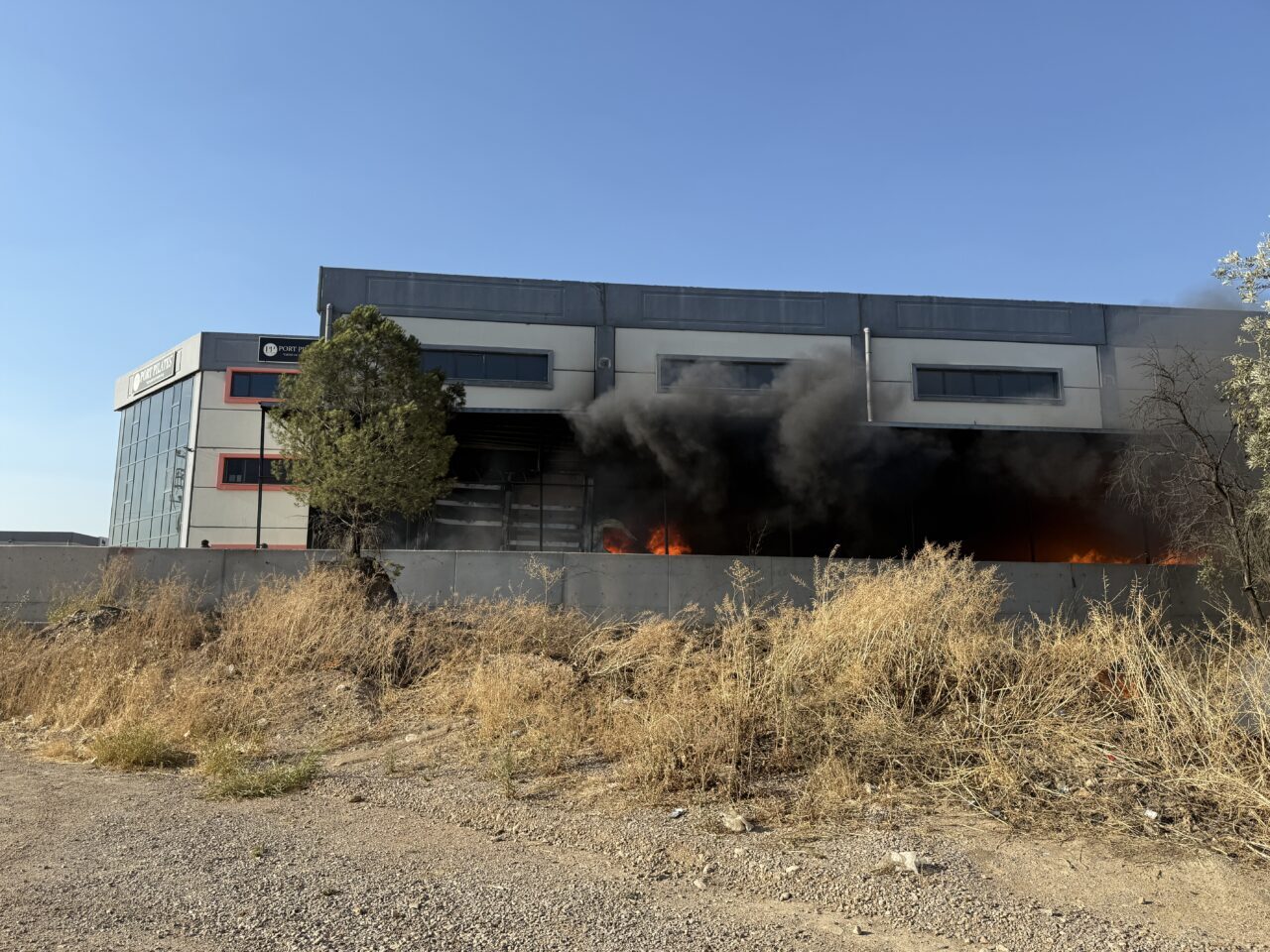 İZMİR (AA) – İzmir'in Kemalpaşa ilçesinde park halindeki kamyonette başlayıp
