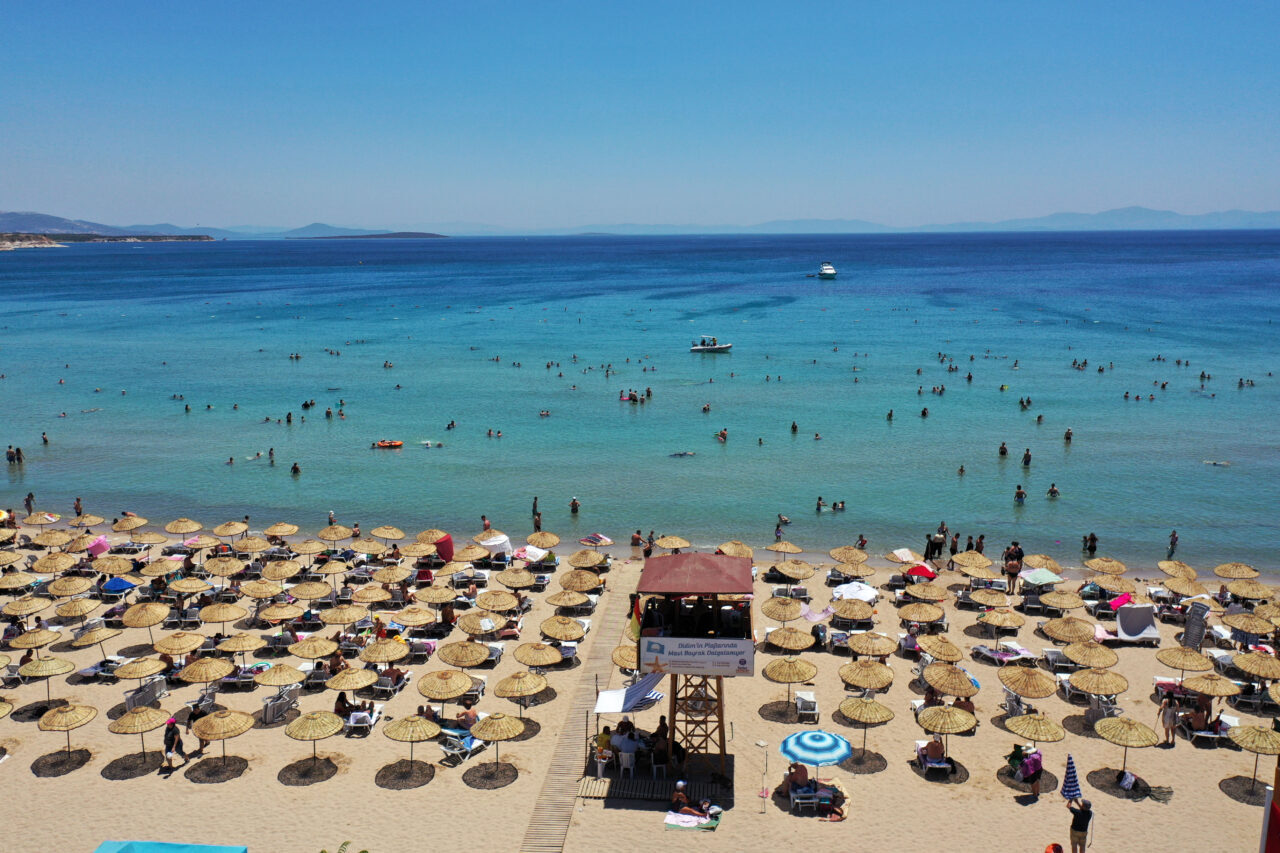 - Aydın'ın önemli turizm merkezlerinden Didim'de 14, Kuşadası'nda ise 25