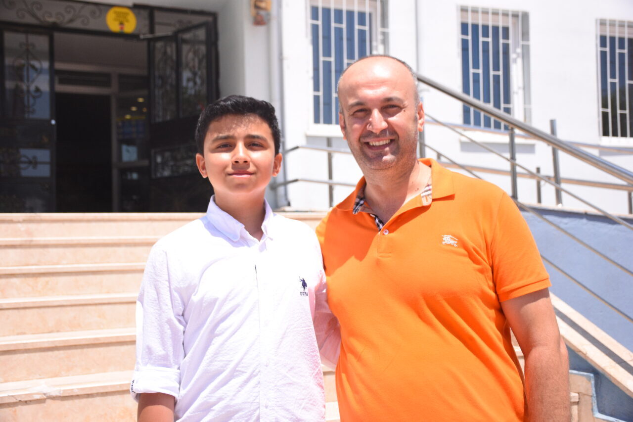 AFYONKARAHİSAR (AA) – Liselere Geçiş Sistemi (LGS) kapsamındaki merkezi sınavda